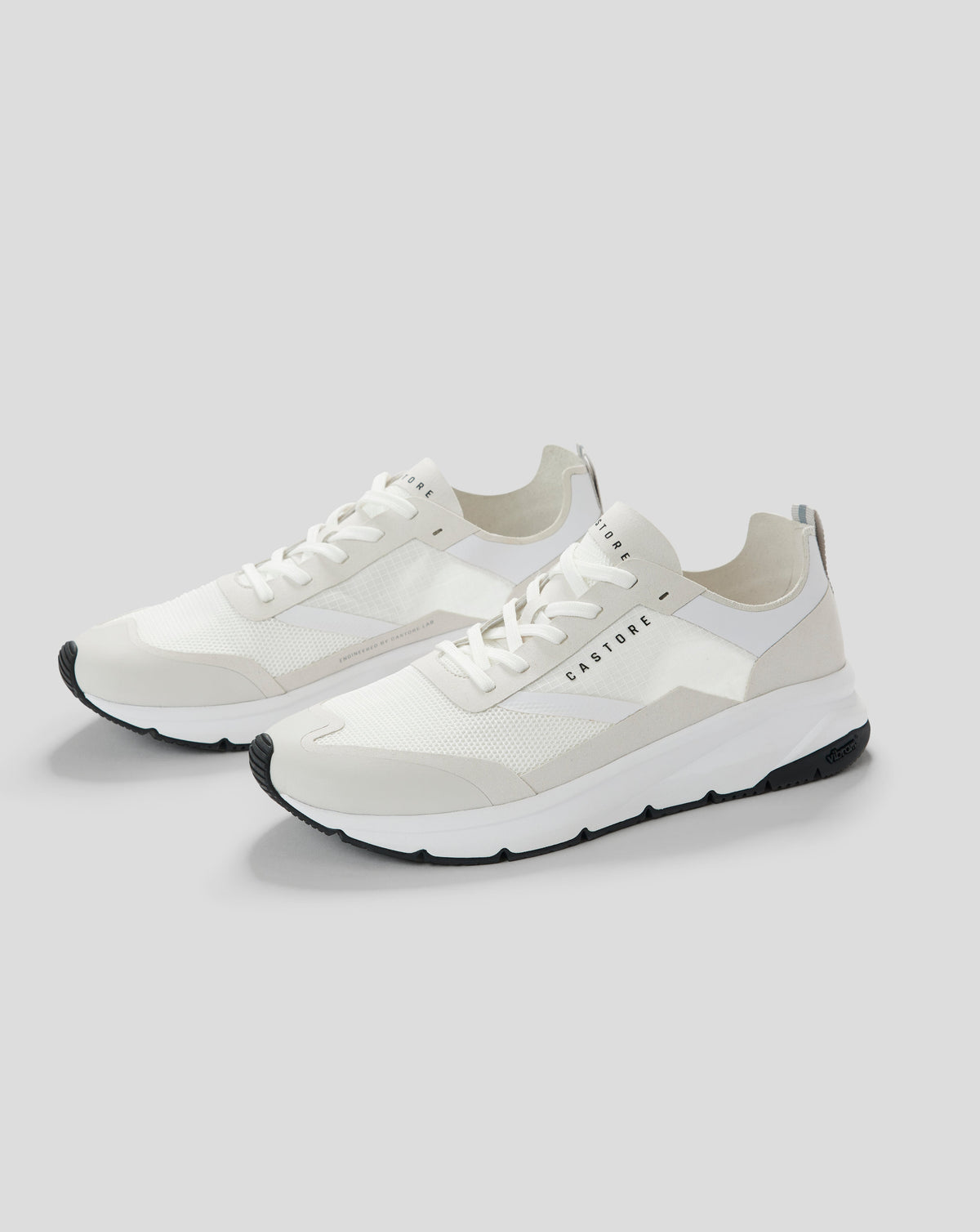 Men&#39;s White RR-1 Performance Trainers